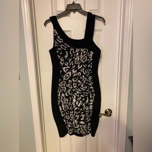 Flattering black and white stretch dress size 18